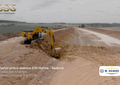 Zemní práce dálnice D35 Hořice – Sadová